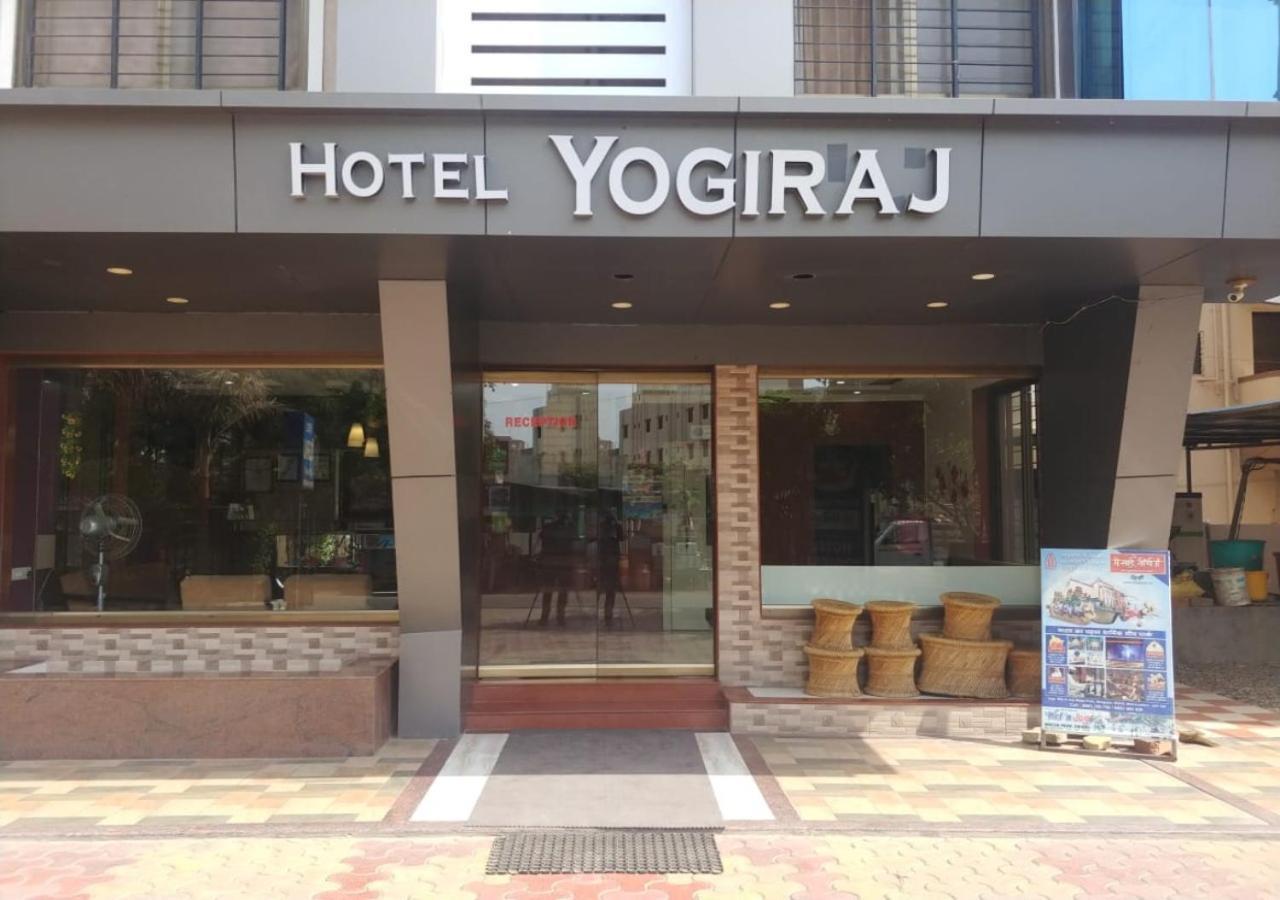 Hotel Yogiraj Shirdi Exterior photo